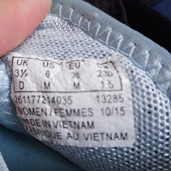 Clarks Active Trigenic Sneaker/Shoe - Picture 3 of 4